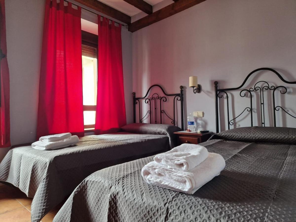 Hostal La Plata Oropesa Kültér fotó